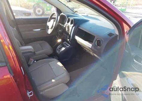 2014 Jeep Compass Latitude из США, поврежденный, VIN 1C4NJDEB0ED726848